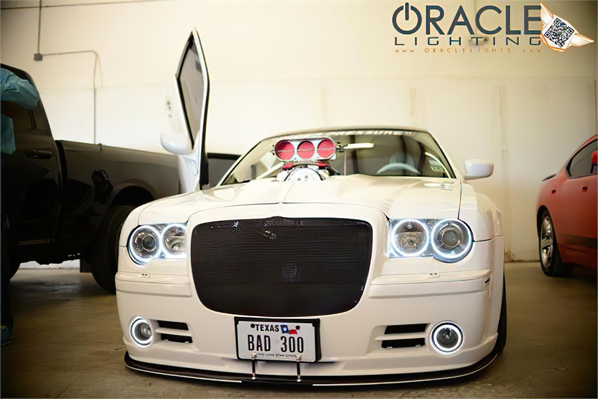 2226-333 - Chrysler 300C 2005-2010 ORACLE ColorSHIFT Halo Kit
